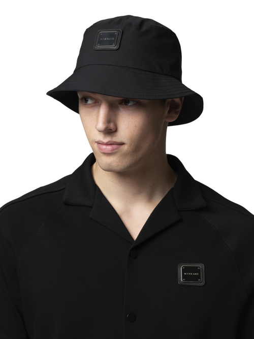 MB ESSENTIAL PIQUE BUCKET HAT | BLACK