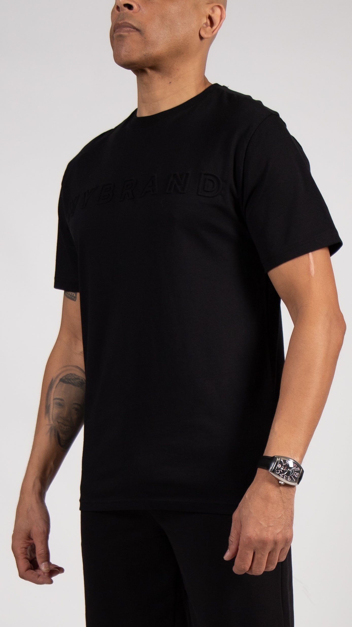 MYBRAND Embosed Statement Tee Black | BLACK