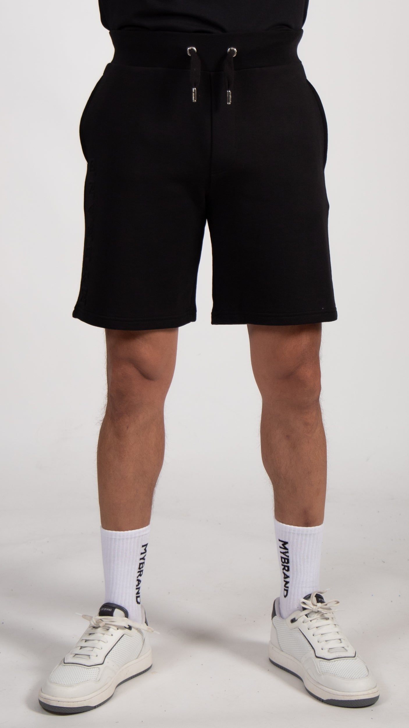 MYBRAND Embosed Statement Short Black | BLACK