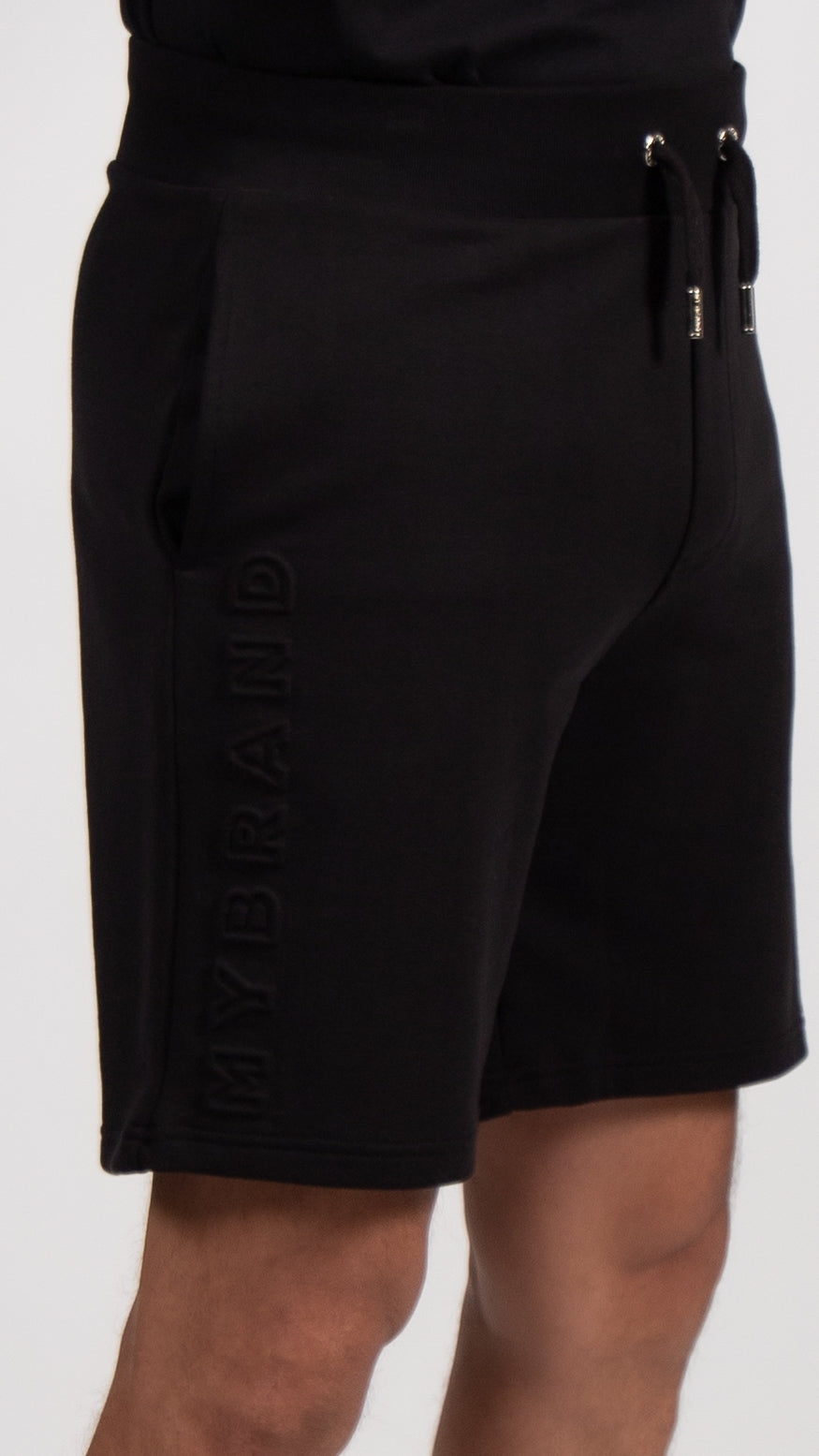 MYBRAND Embosed Statement Short Black | BLACK