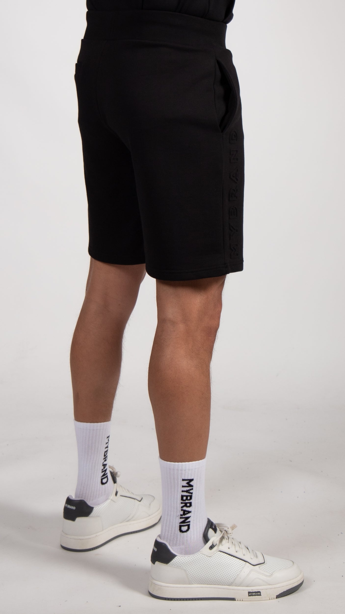 MYBRAND Embosed Statement Short Black | BLACK