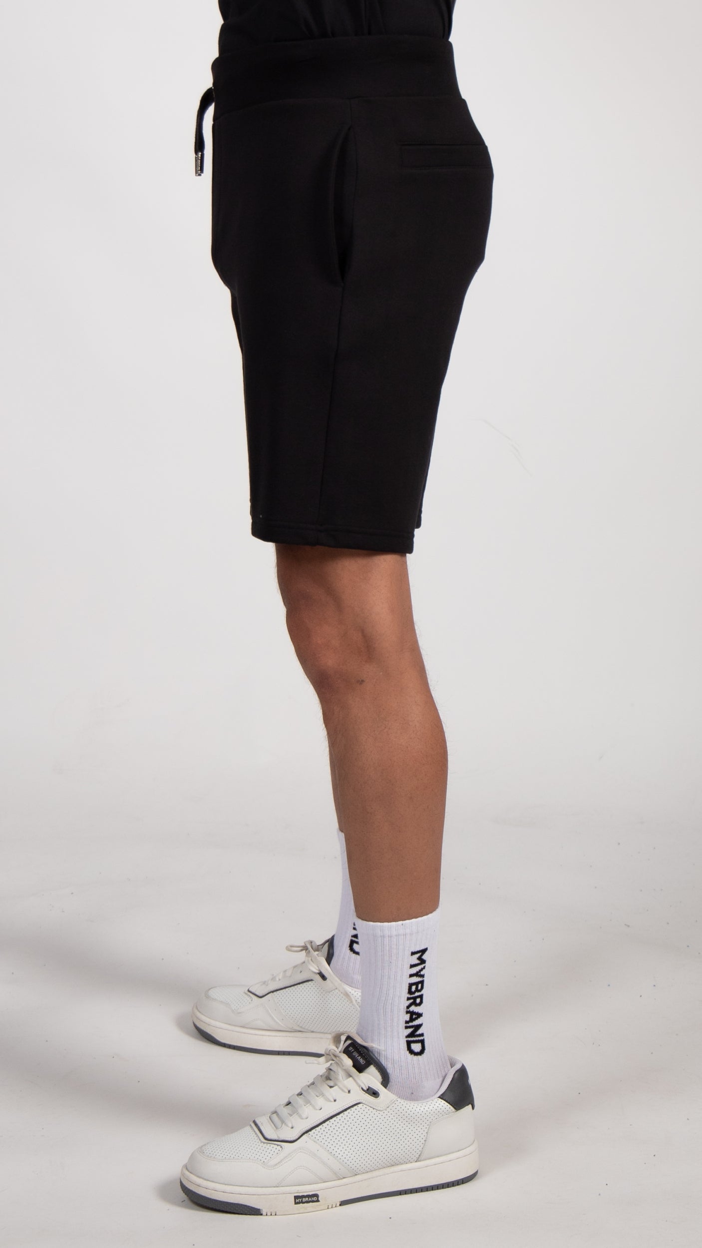 MYBRAND Embosed Statement Short Black | BLACK