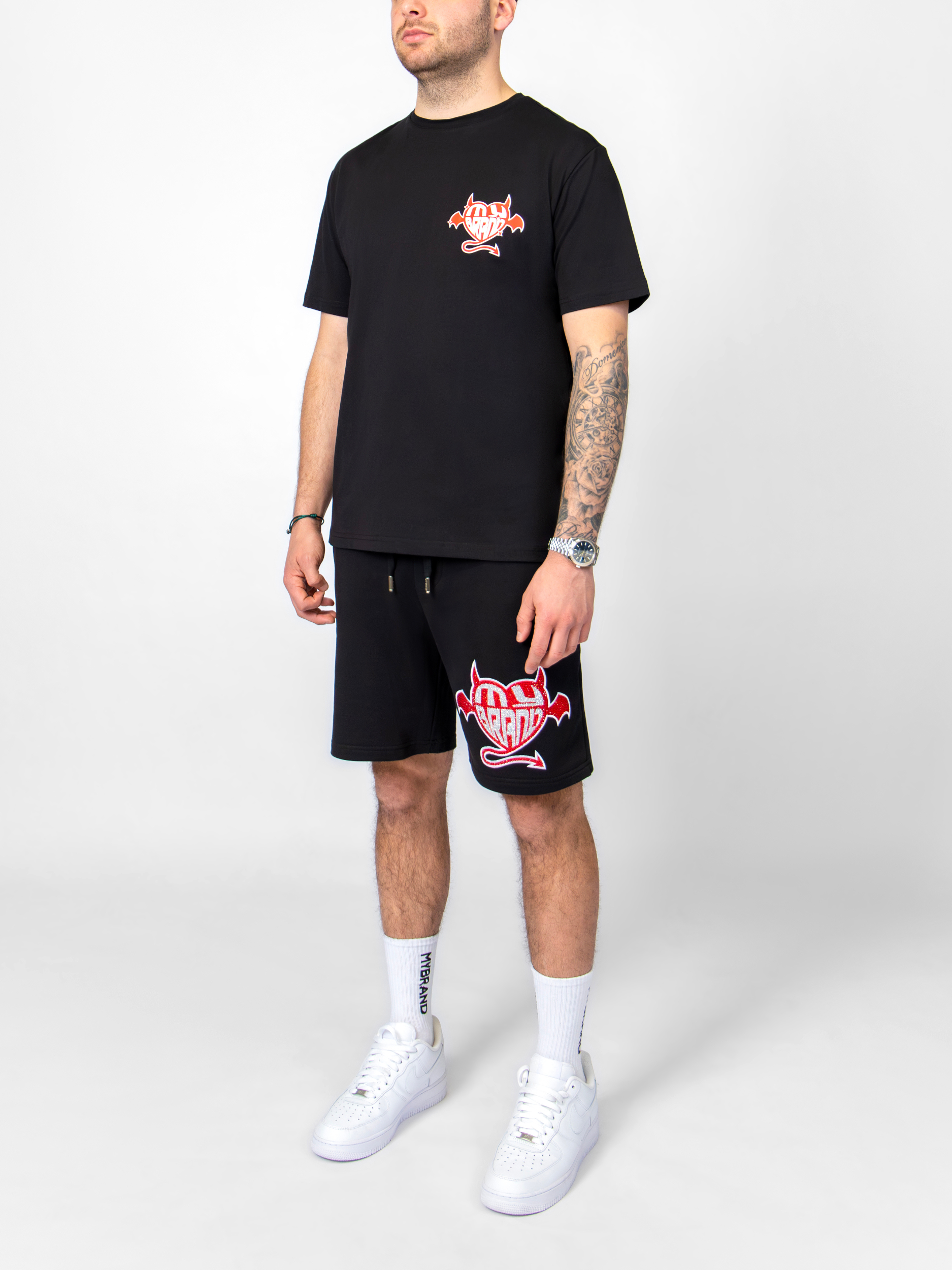 Love and thorns Tshirt | BLACK