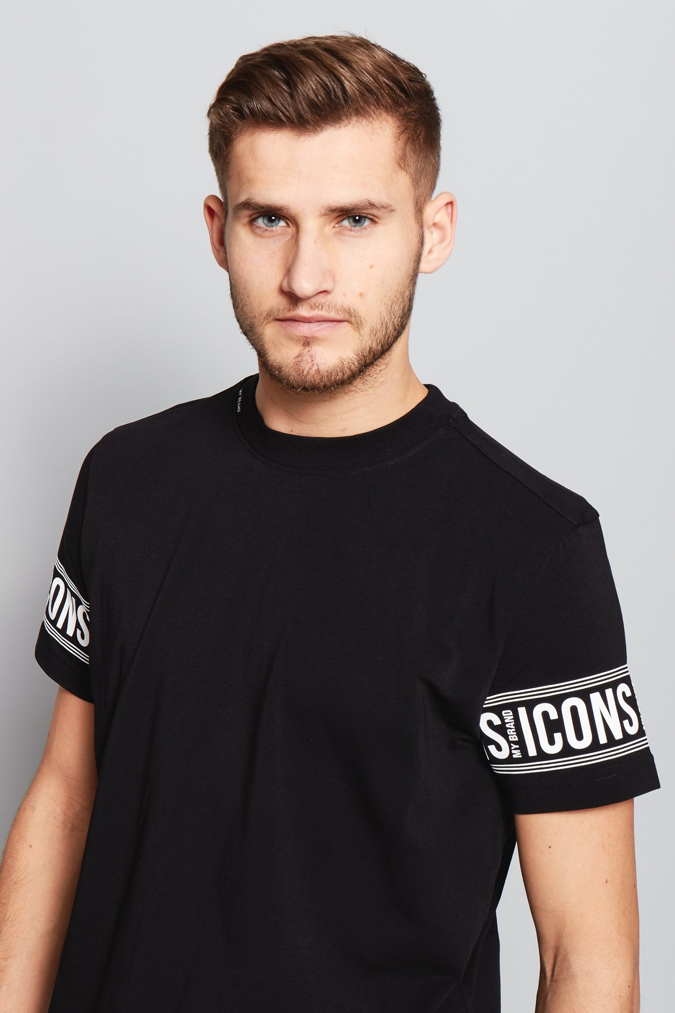 ICONS SLEEVE T-SHIRT | BLACK