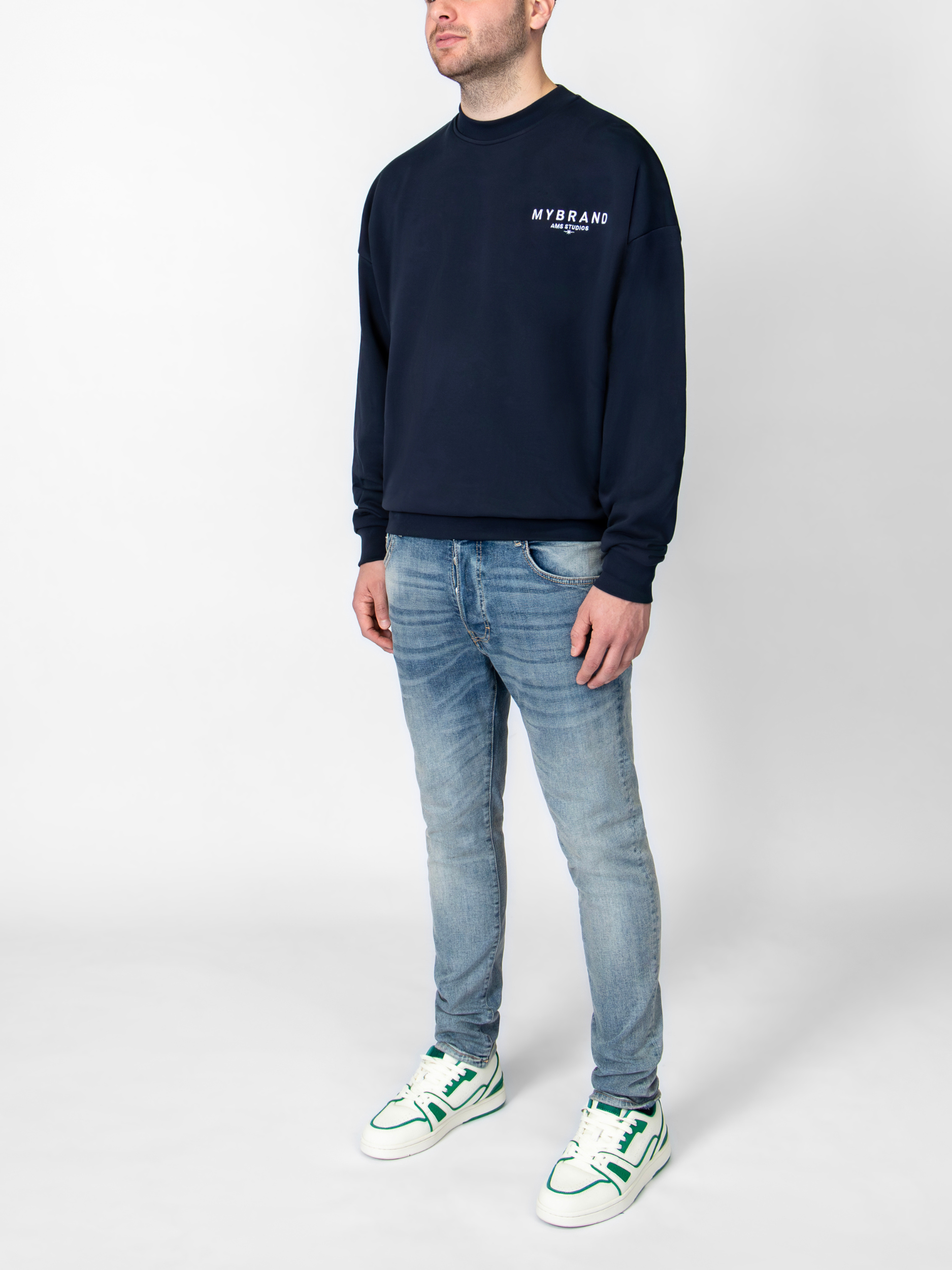 MYBRAND AMSTERDAM STUDIOS SWEATER | NAVY
