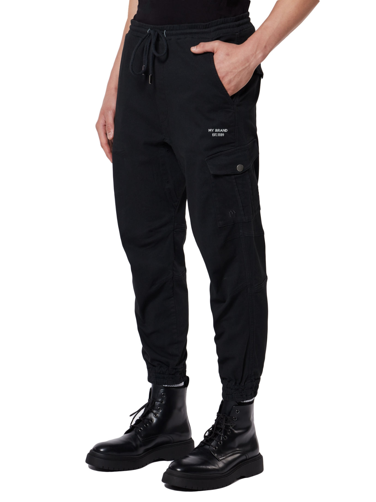 COMBALA CUFFED CARGO POCKET | BLACK