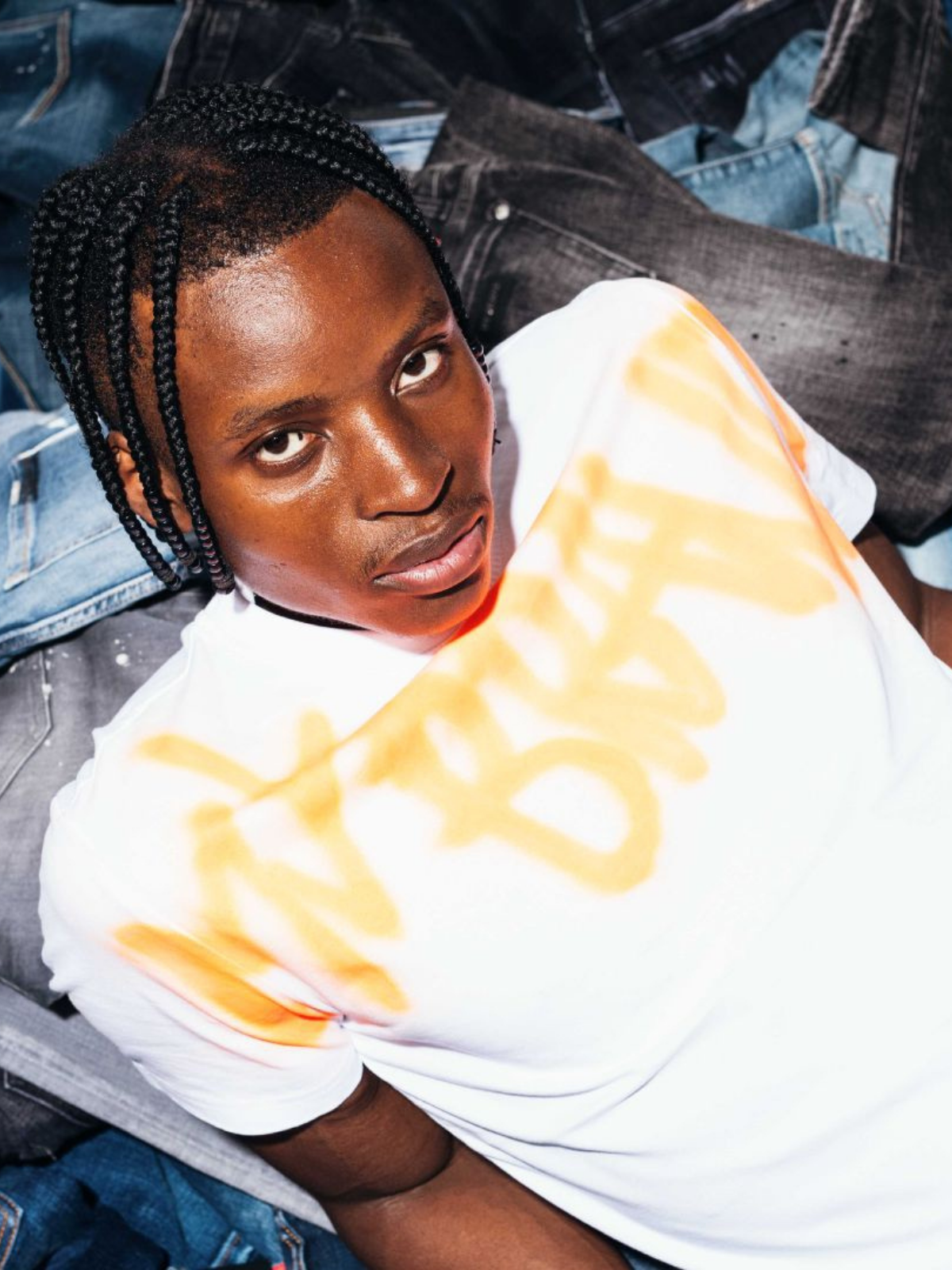 MB LOGO GRAFFITI SPRAY NEON ORANGE TSHIRT | WHITE