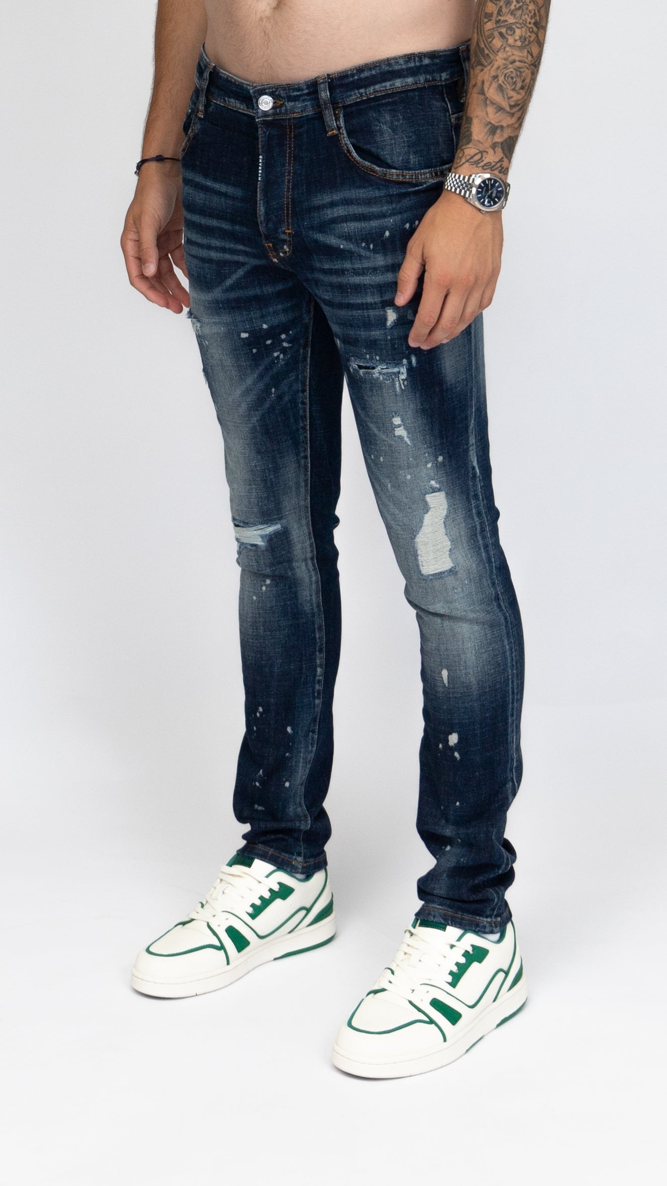 Vintage Indigo Torn Jeans | DENIM