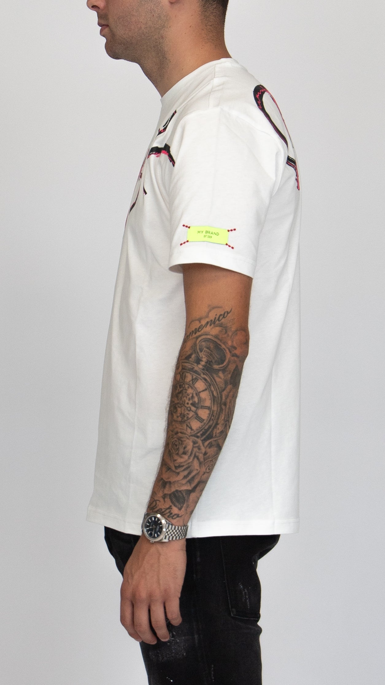 MYBRAND Signature Scribble Tee | OFF-WHITE