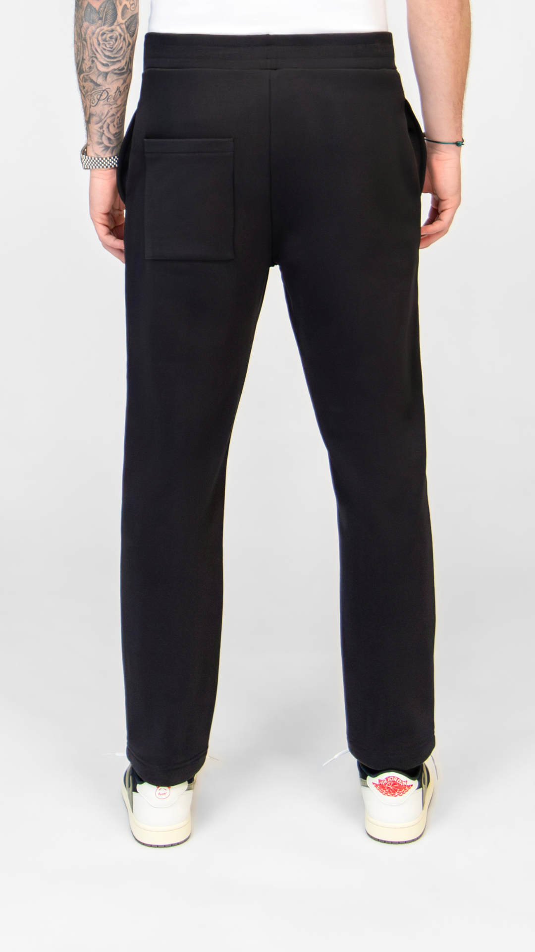 MB ESSENTIALS PANTS | BLACK