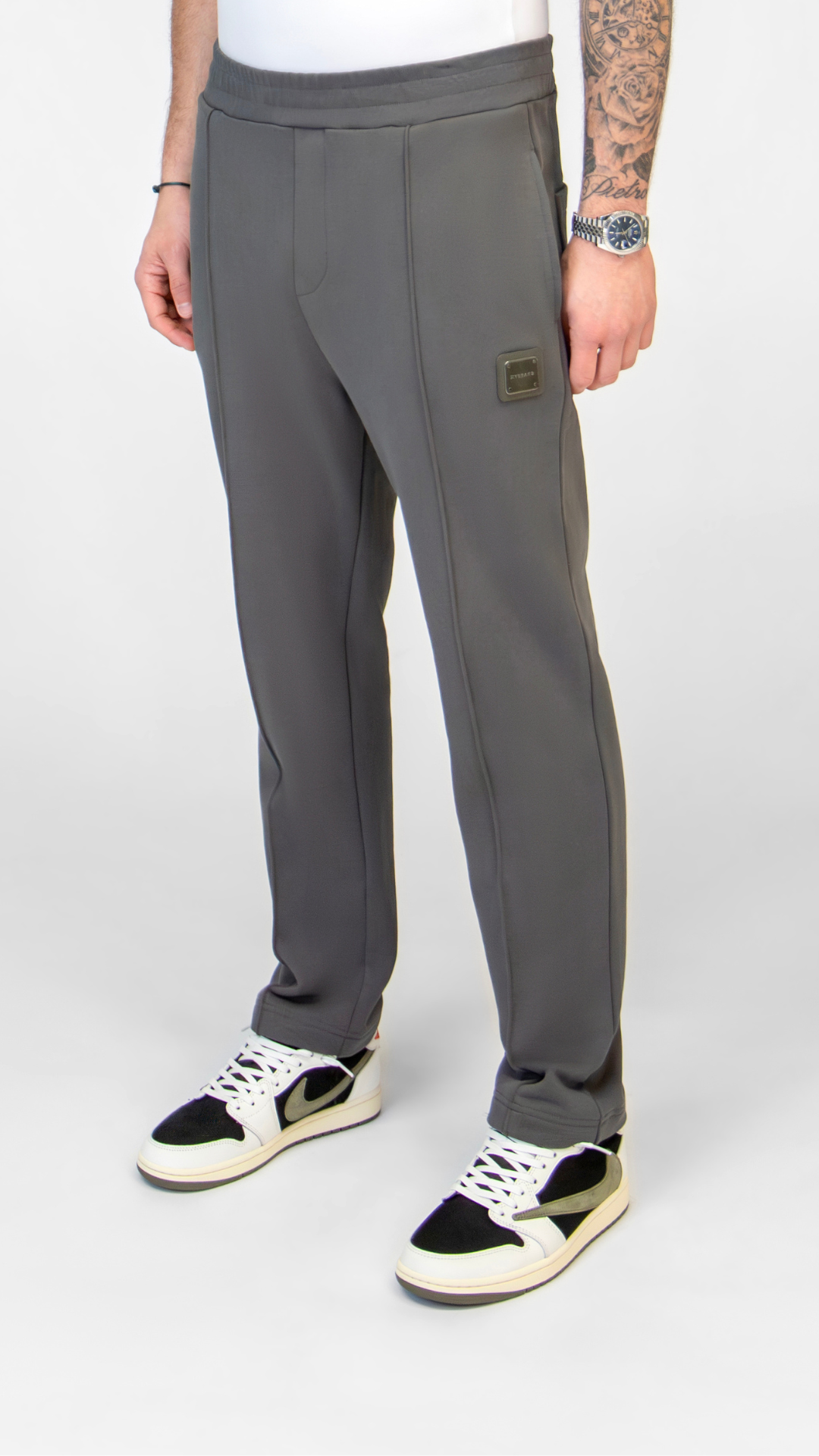 MB ESSENTIALS PANTS | DARK GREY