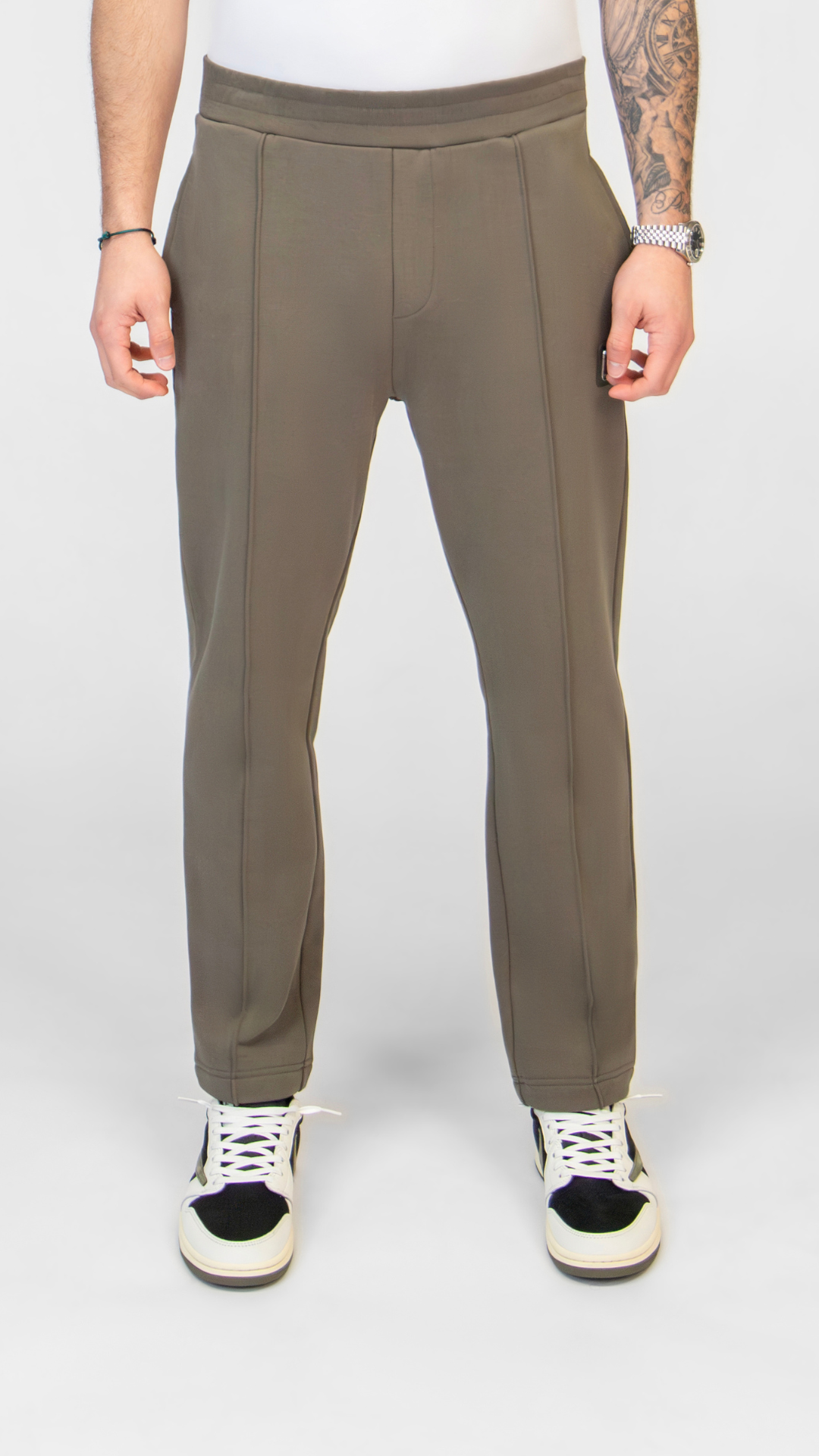 MB ESSENTIALS PANTS | KHAKI