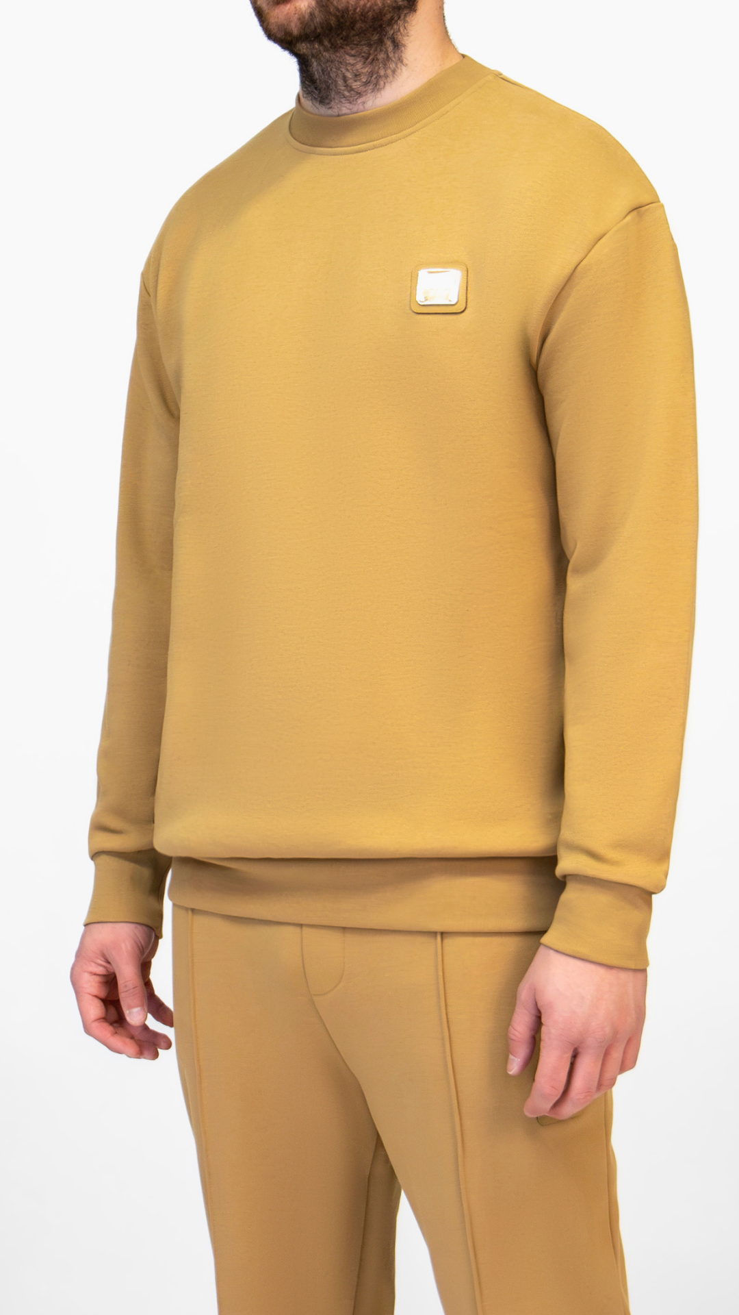 MB ESSENTIALS SWEATER | BROWN