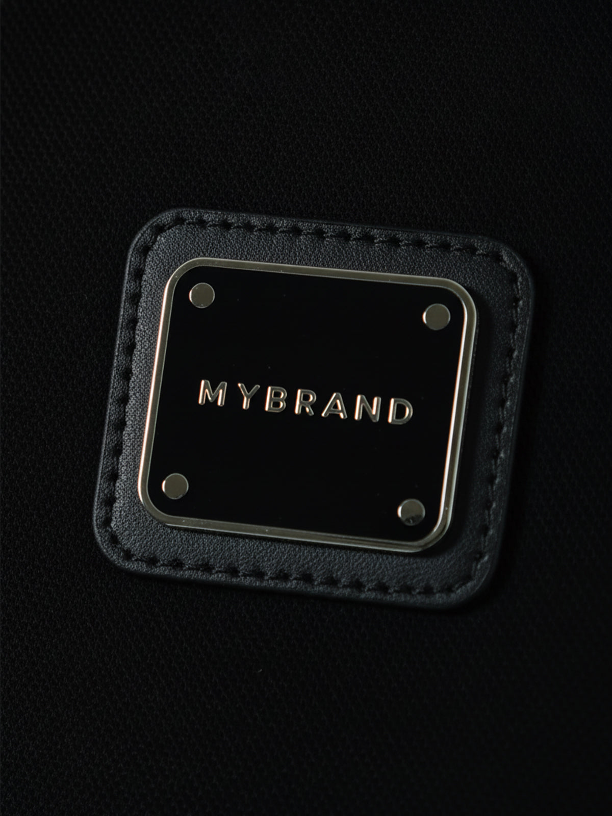 MB ESSENTIALS SWEATER | BLACK